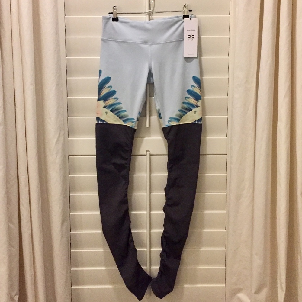 Gypset Goddess X Alo Goddess Legging, Size M, NWT!